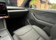 TESLA MODEL Y PERFORMANCE 2026